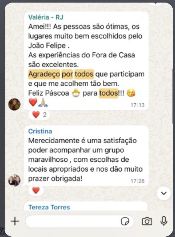 Mensagens de participantes elogiando as experiências e os locais escolhidos